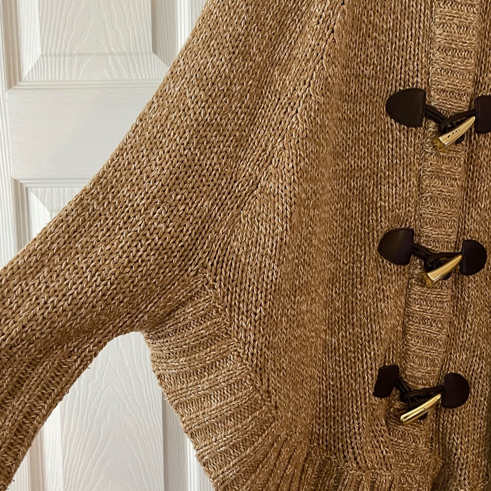 Michael Kors cream and gold poncho - Picture 4 of 5